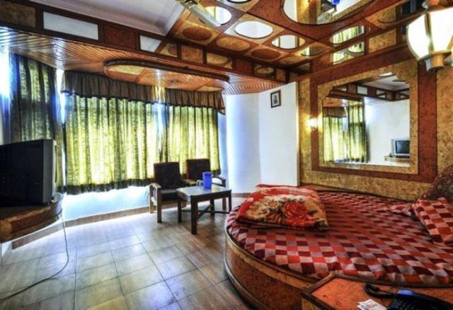 Hotel Gulmarg Regency Shimla Eksteriør bilde
