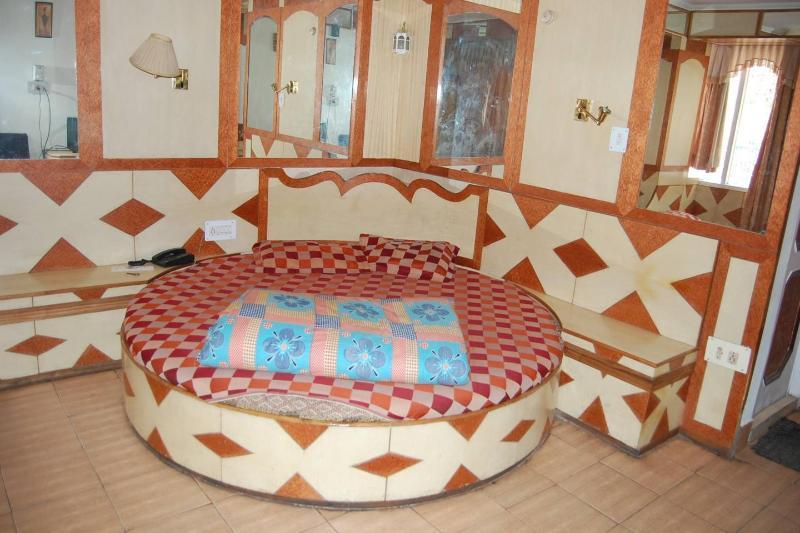 Hotel Gulmarg Regency Shimla Eksteriør bilde